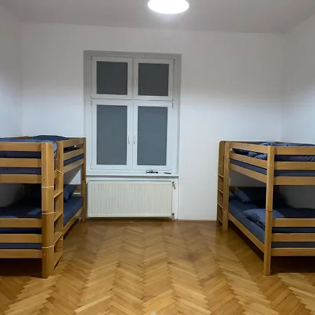אכסניה Hostel Milano סראייבו
